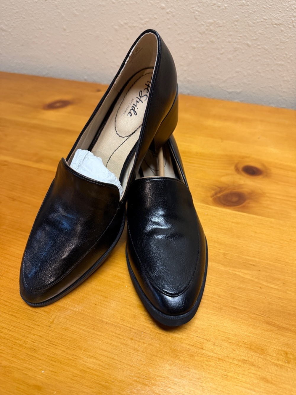 Life Stride Black Leather Slip-On Loafers